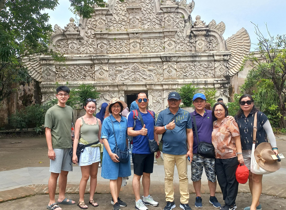 From Malaysia : Arrive Jogja Departure Surabaya 7D6N to Malang and Mount Bromo Trip
