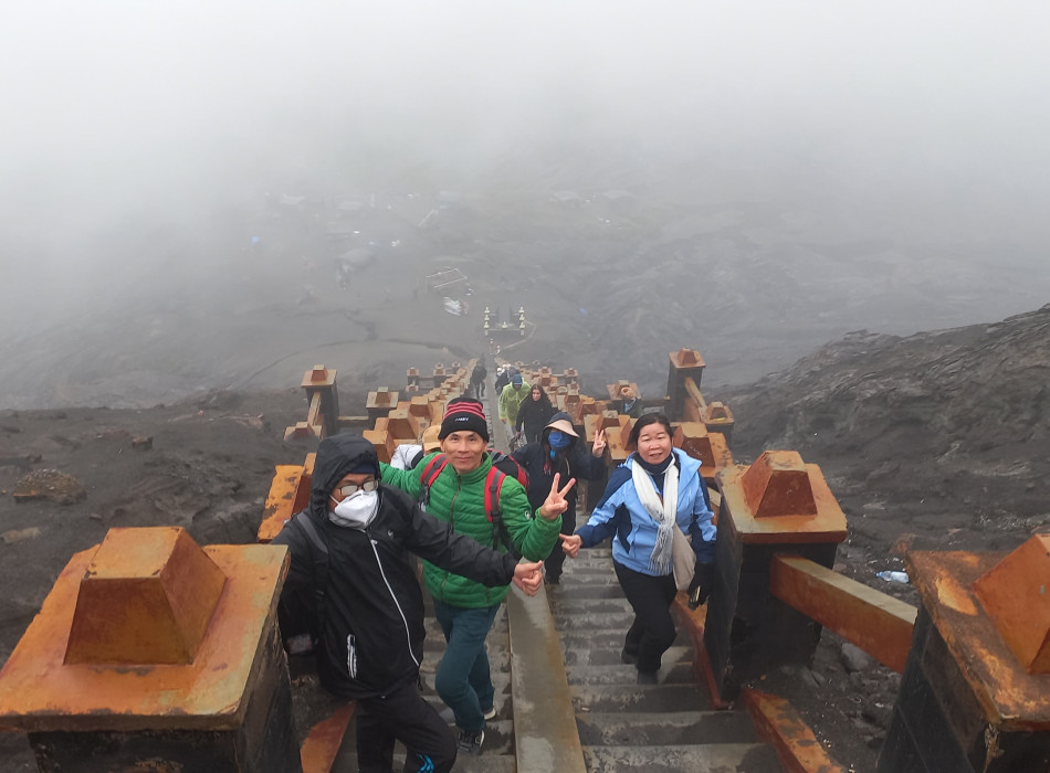 7D6N Jogjakarta Malang Madakaripura Mount Bromo out Durabaya