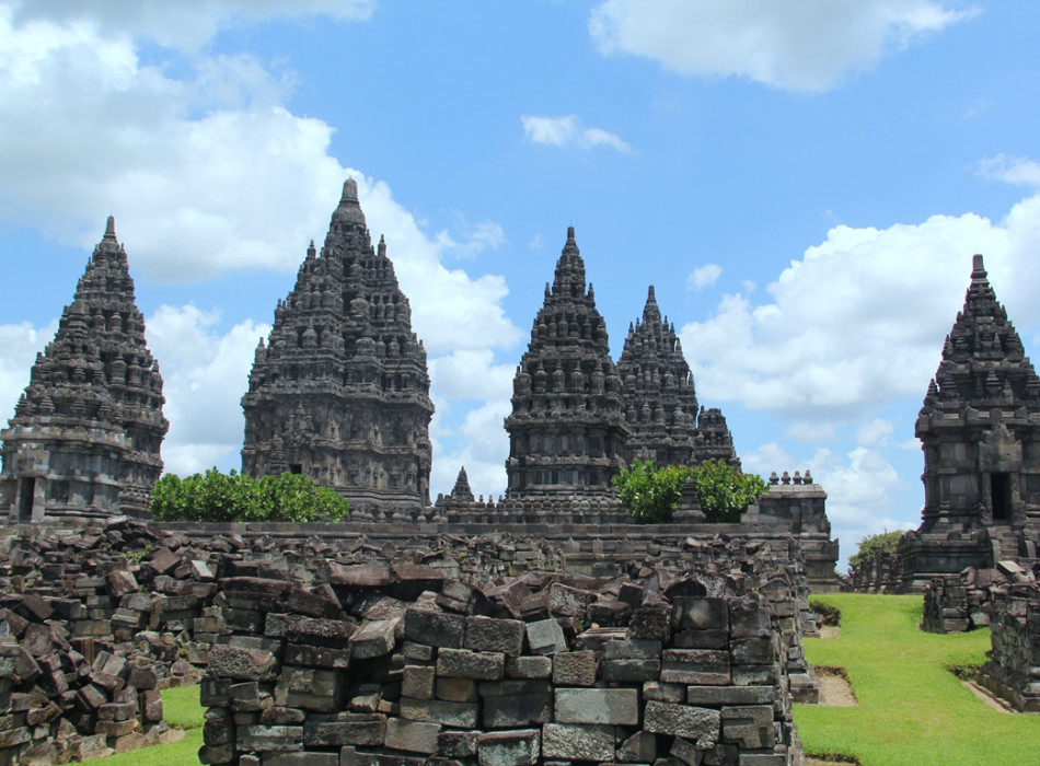 From Cikarang : 2D1N Prambanan and Borobudur with Japanese Speaking Guide