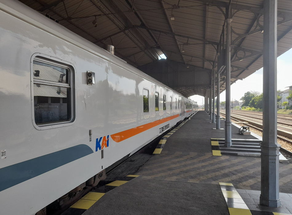6 Days 5 Nights Journey Across Java by Rail