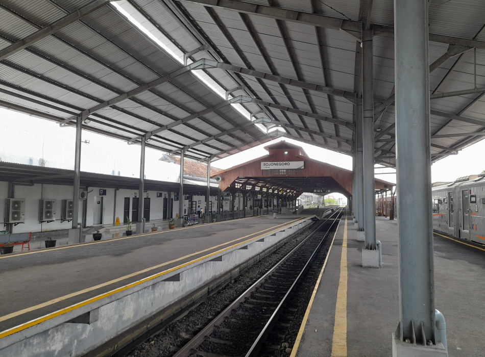 6 Days 5 Nights Journey Across Java by Rail